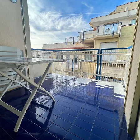 Wh Vista Mare Sul Porto 아파트 *